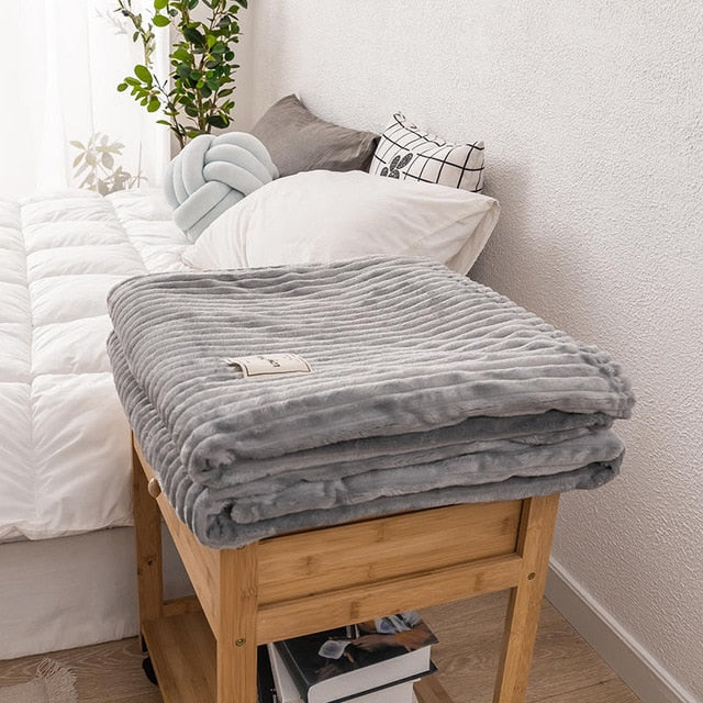 Bonenjoy Bed Blanket Green Color Soft Flannel Blanket
